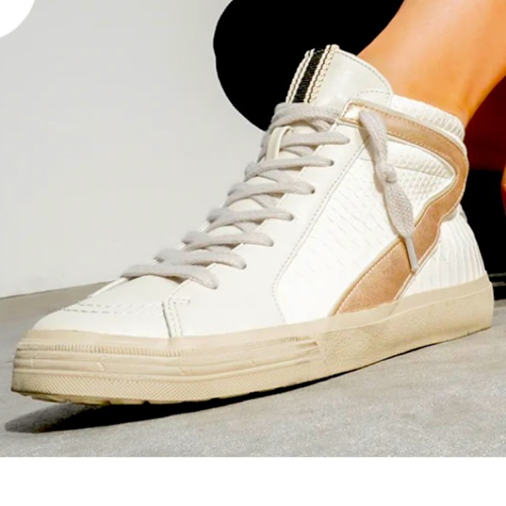 Like new Shu Shop Rooney hightop sneaker.